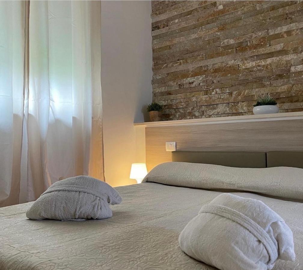 Esperanto B&B Bari Bagian luar foto