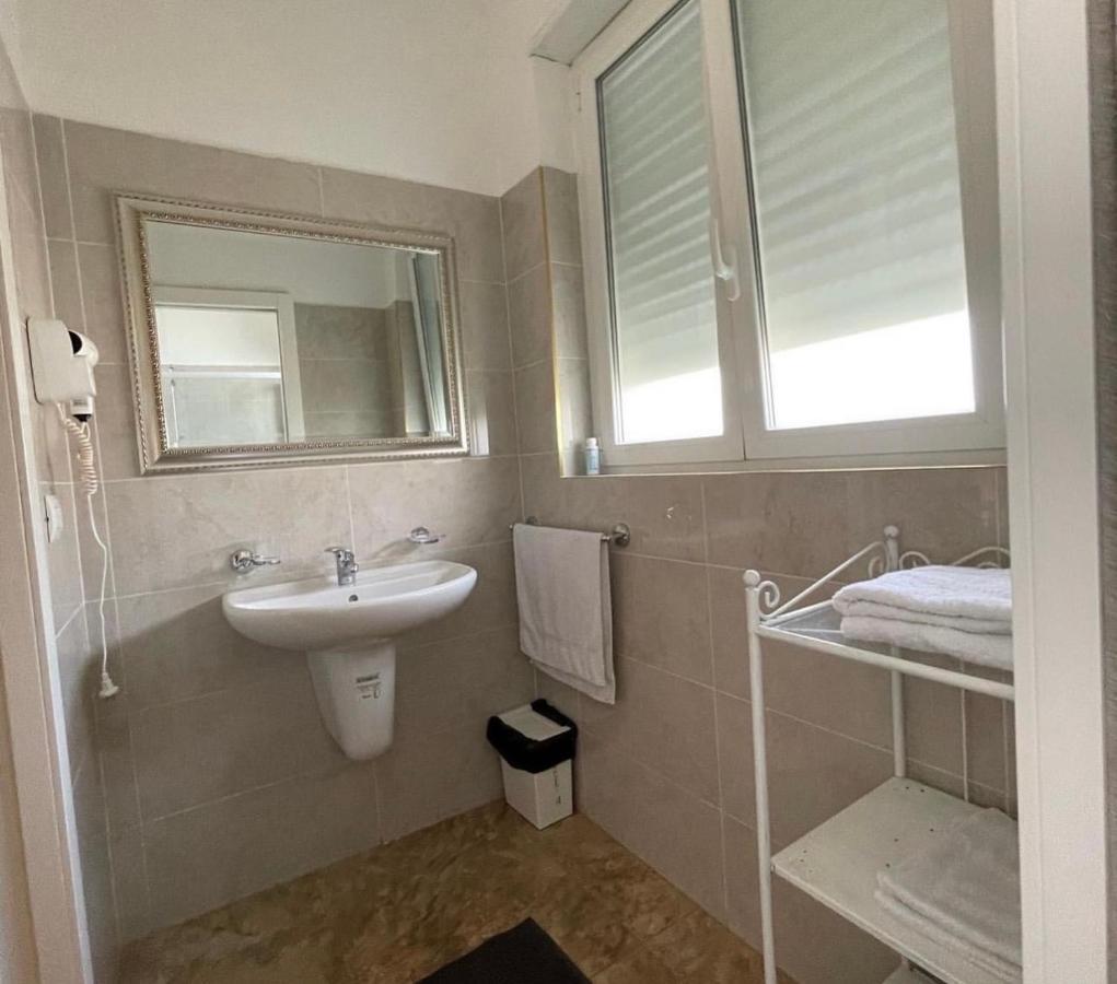 Esperanto B&B Bari Bagian luar foto