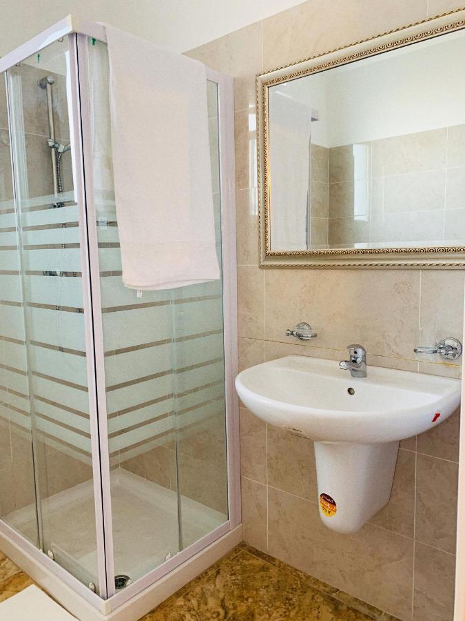 Esperanto B&B Bari Bagian luar foto