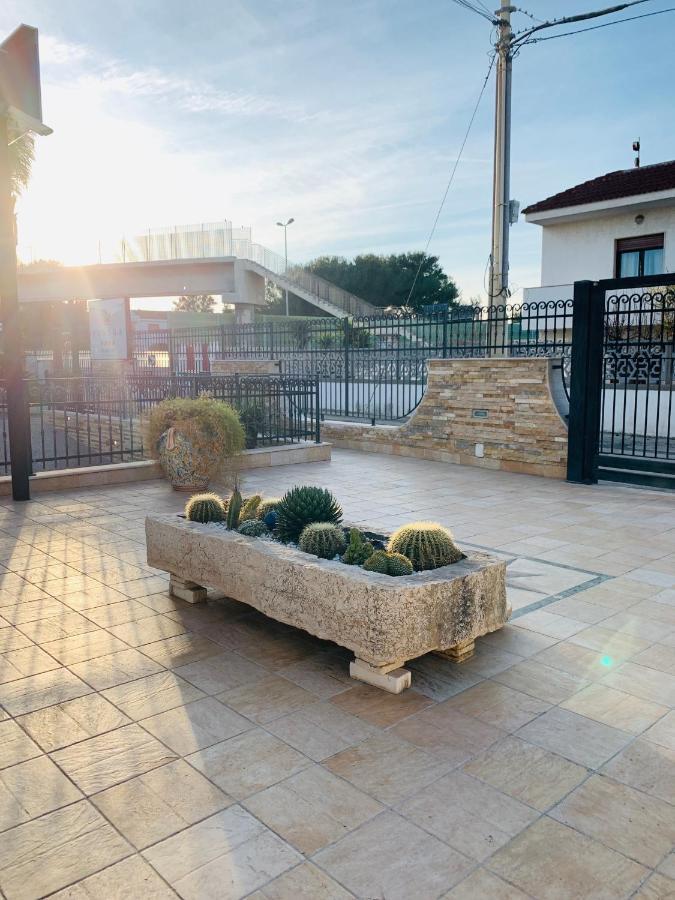 Esperanto B&B Bari Bagian luar foto