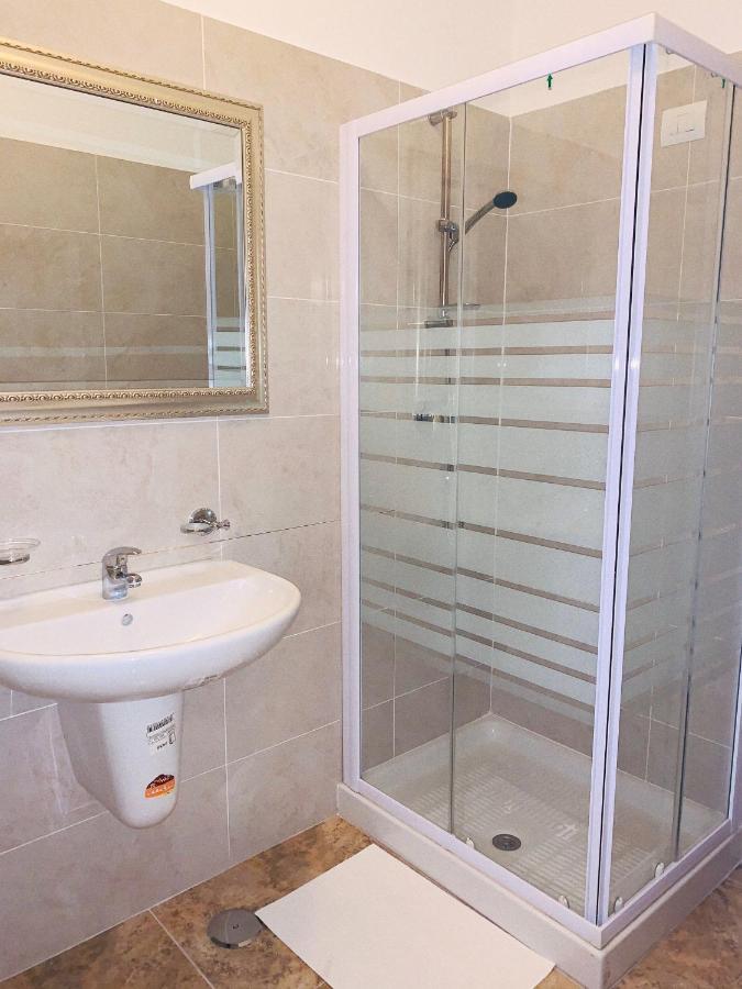 Esperanto B&B Bari Bagian luar foto
