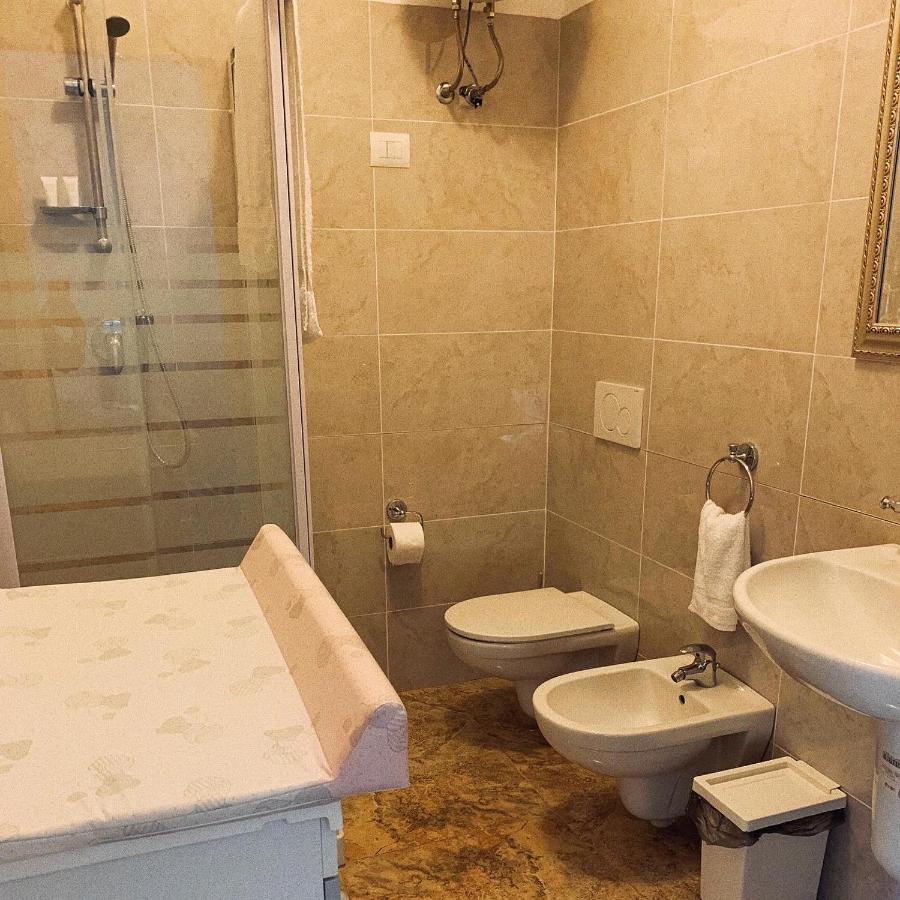 Esperanto B&B Bari Bagian luar foto