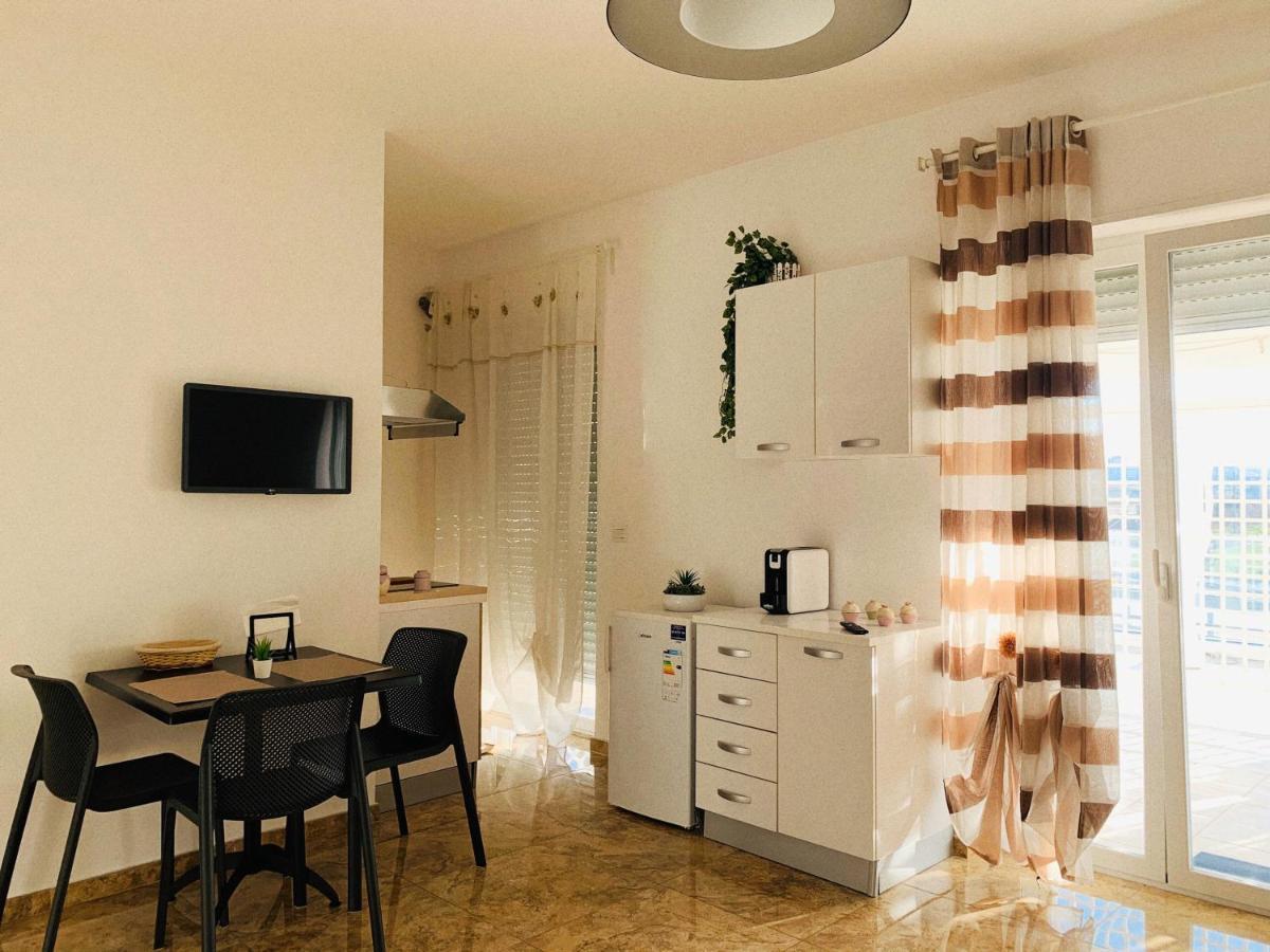 Esperanto B&B Bari Bagian luar foto