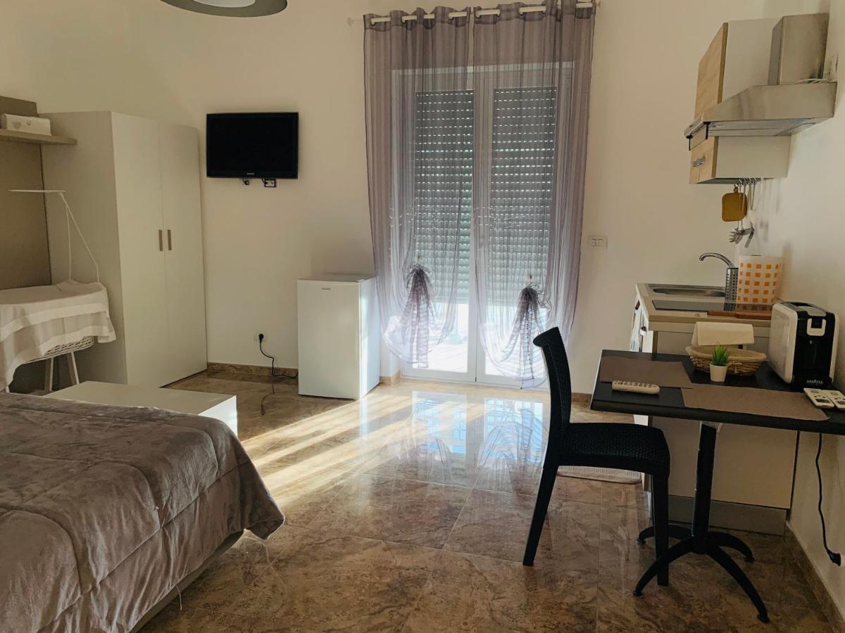 Esperanto B&B Bari Bagian luar foto